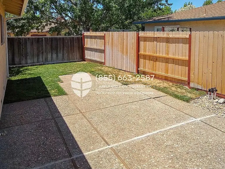 Swallowtail Rd — Photo 22