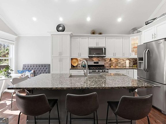 5th image of 4559 Meadows Rd