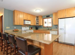 636 Pili Loko St, Paia, HI 96779