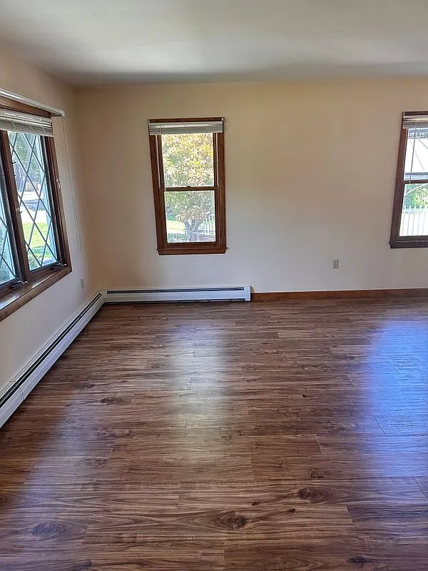 2 bed, 1.0 bath, 1500 sqft, $2,950 — Photo 3