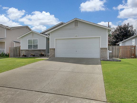 3rd image of 15008 94th Avenue Ct E