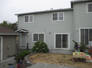 2951 Rainbow Ln, Fortuna, CA 95540