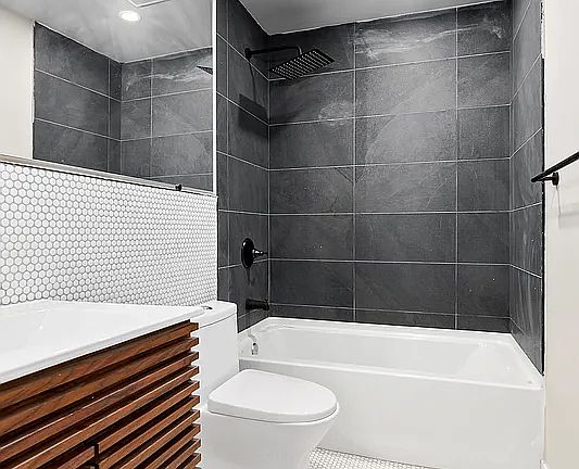 5th image of 361 Marion St #1F