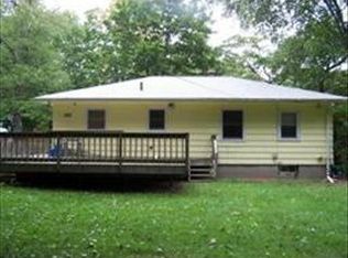 48 Enmore St, Andover, MA 01810