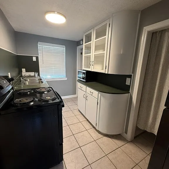 335 Massalina Dr — Photo 10