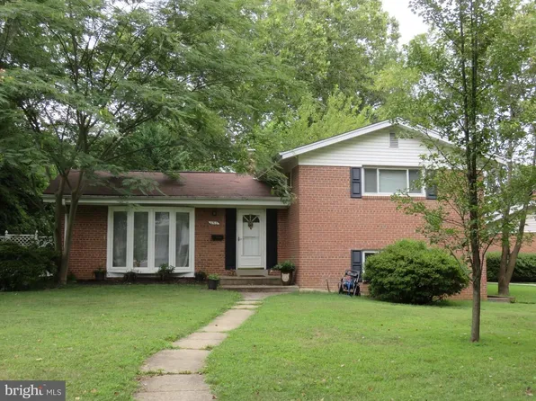 6315 Carnegie Dr, Bethesda, MD 20817