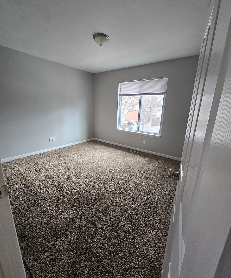 2 bed, 800 sqft, $1,100 — Photo 4
