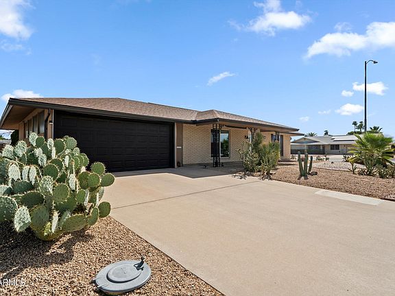 3rd image of 11144 W CAMEO Drive