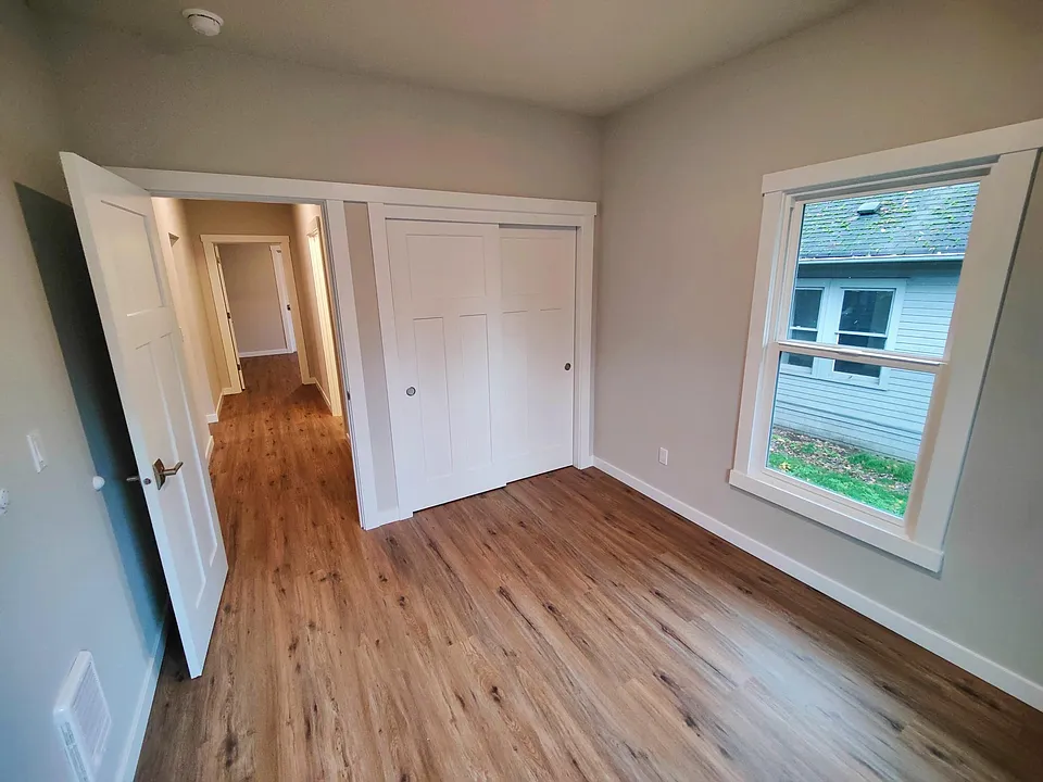 Bed room 1