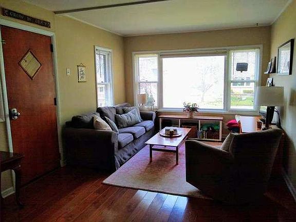 2nd image of 129 Parkway Ave