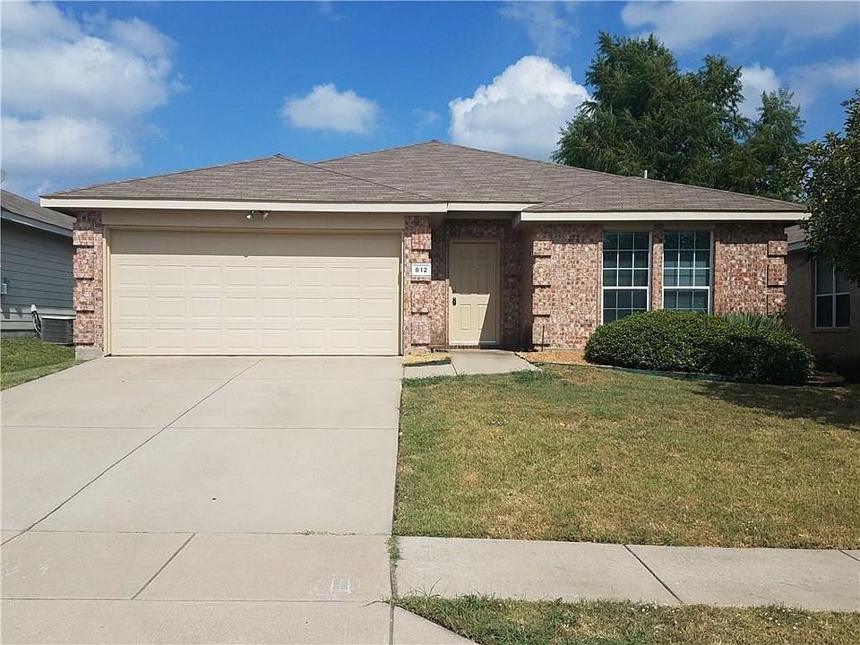 1st image of 812 Alder Dr