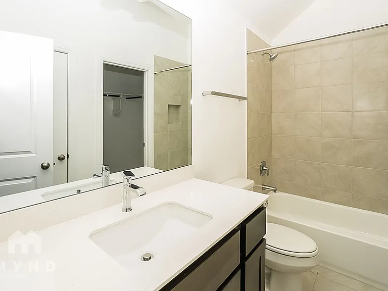 17705 Chamoix Dr — Photo 26