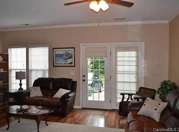 3rd image of 633 Atherton Way #0