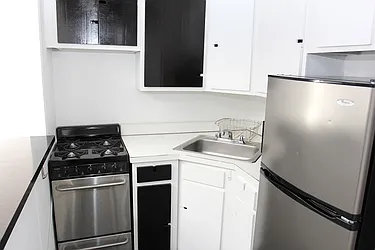 Rented by New York Manhattan Real Estate Incorporated