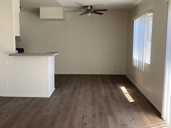 4th image of 8654 Parthenia Pl #14