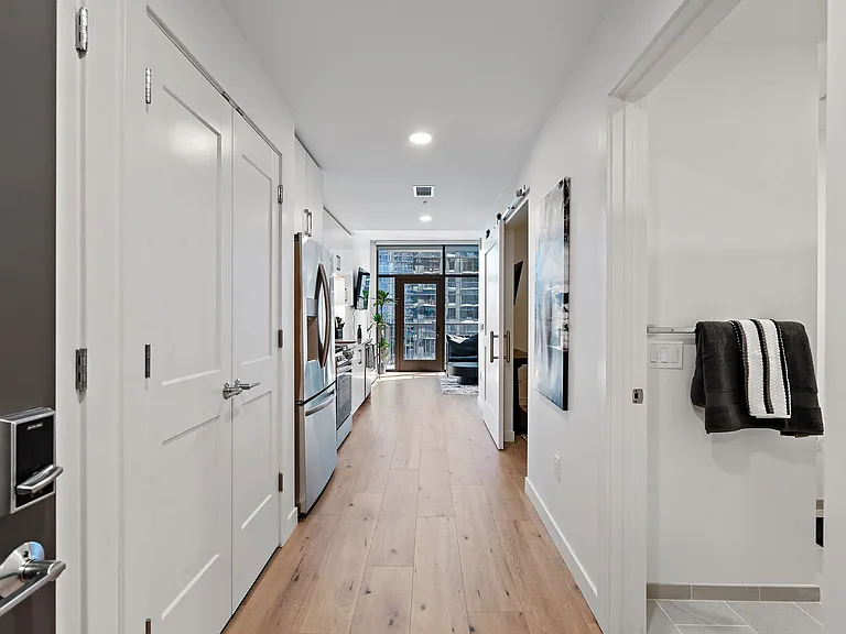 1212 Demonbreun St #806 — Photo 4