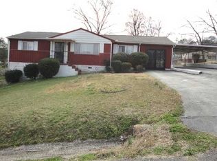 2812 Siener Ln, Chattanooga, TN 37411
