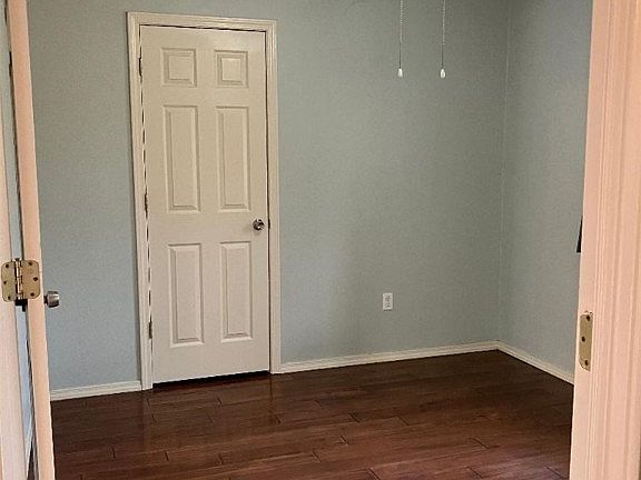 5th image of 1 Etwall Ln