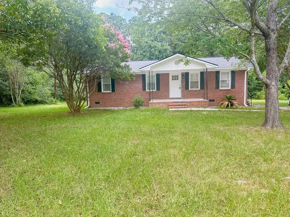 210 Bluefield Rd, Starr, SC 29684