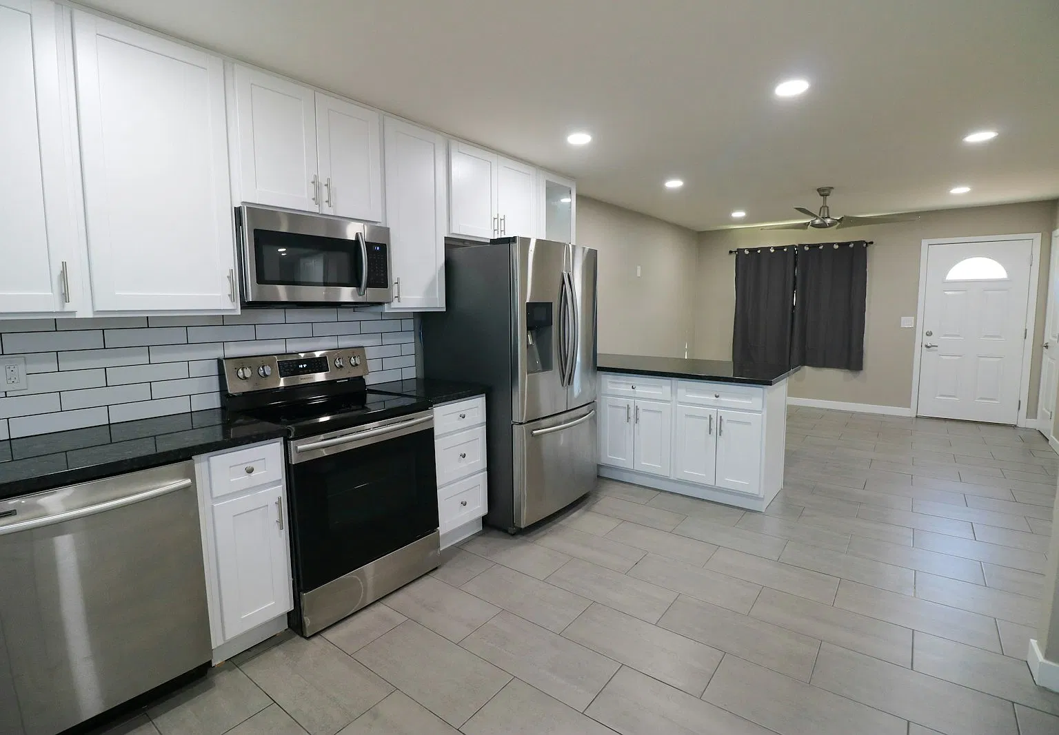 5 North Naco Way, Unit 2 — Photo 4