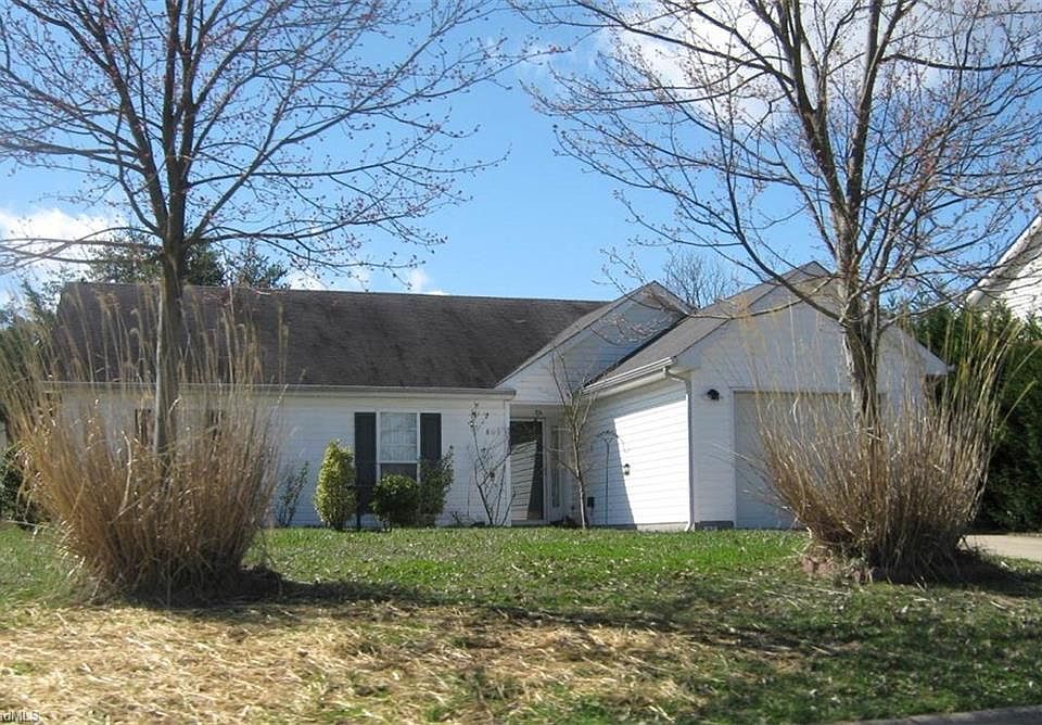 1st image of 803 Banner Oak Ct