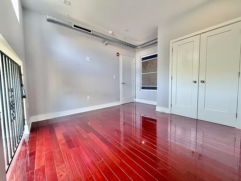 302 Richmond St #A18 — Photo 6
