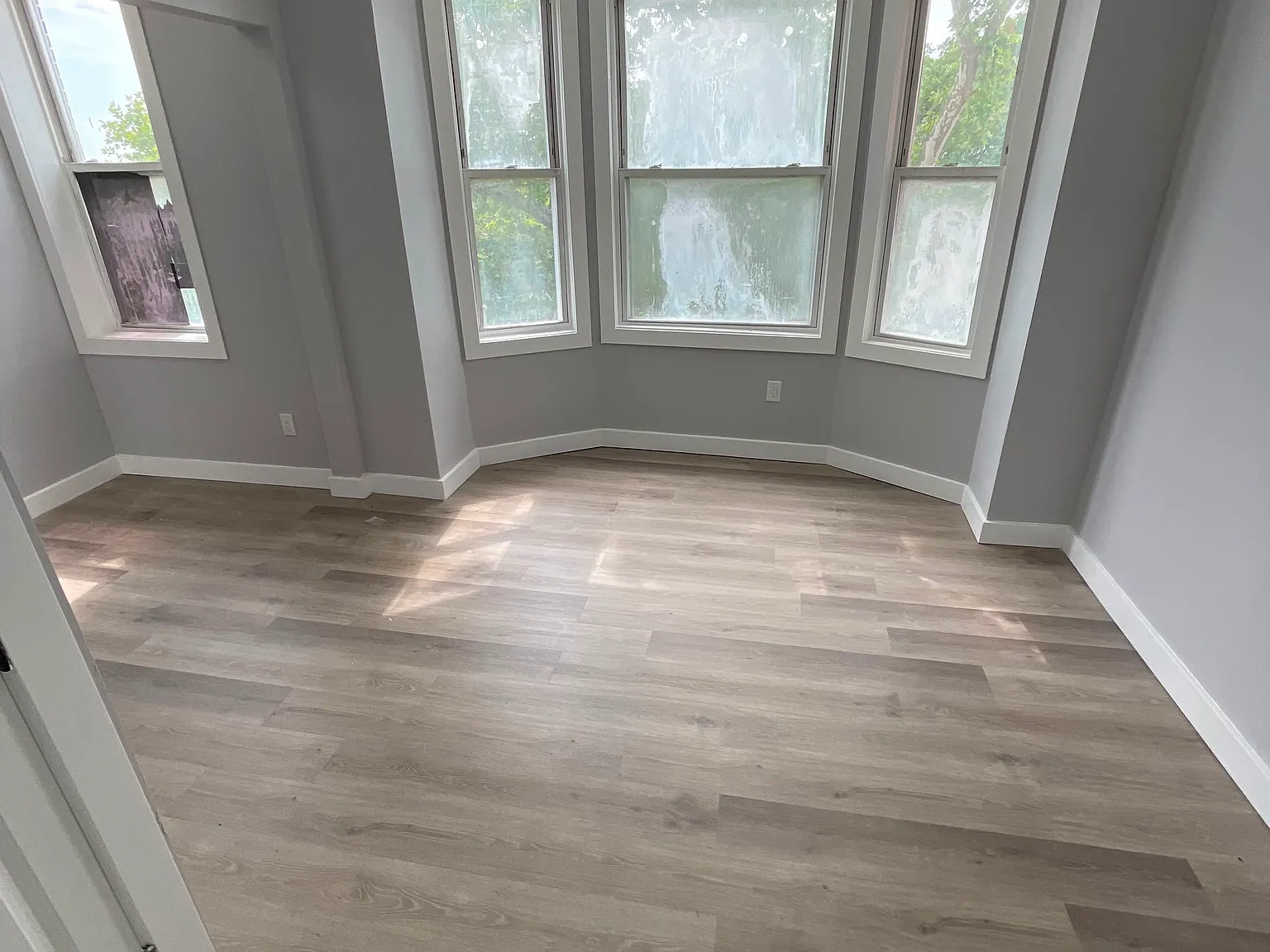 3 bed, $2,300 — Photo 1