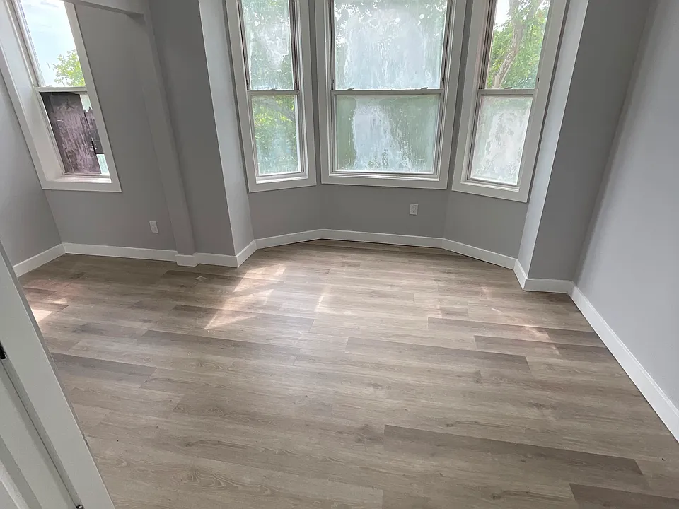 113 Elizabeth Ave #3C