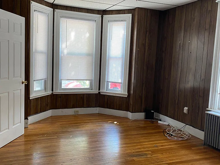 412 Putnam Ave #1 — Photo 1