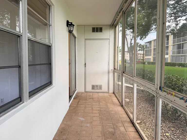 52 Dorset Dr #B — Photo 8