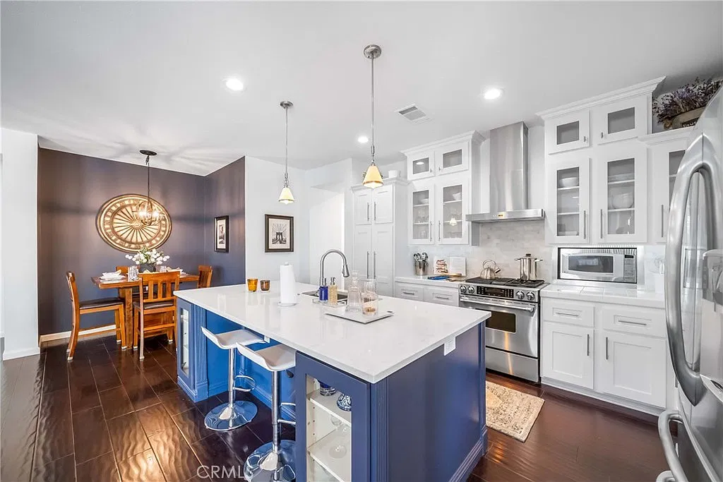3 bed, 2.5 bath, 1760 sqft, $4,999 — Photo 3