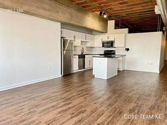 2nd image of 204 Walnut St #415