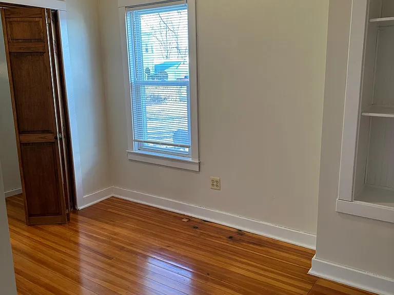 222 Clarendon St — Photo 15