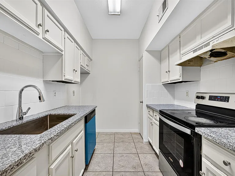 7395 Regency Square Ct #7395 — Photo 10