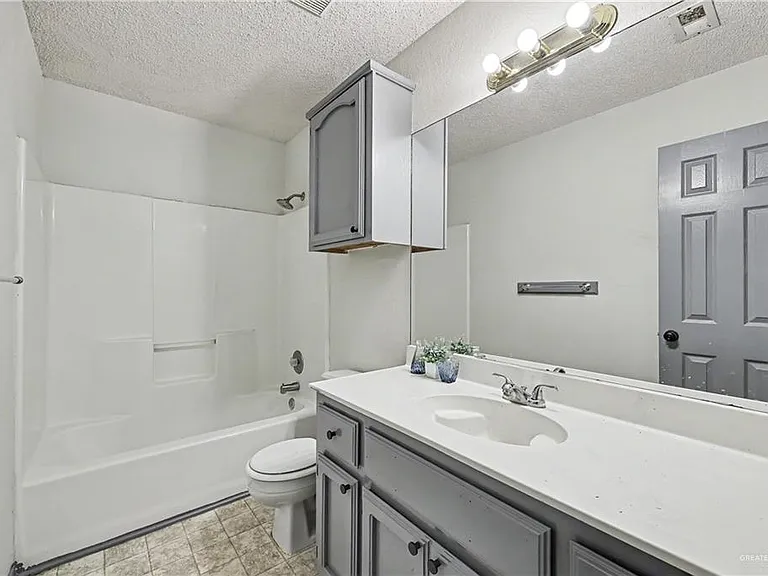 4105 N 24th Ln #9 — Photo 11