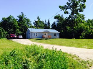 17 Elm Ln, Windsor, ME 04363