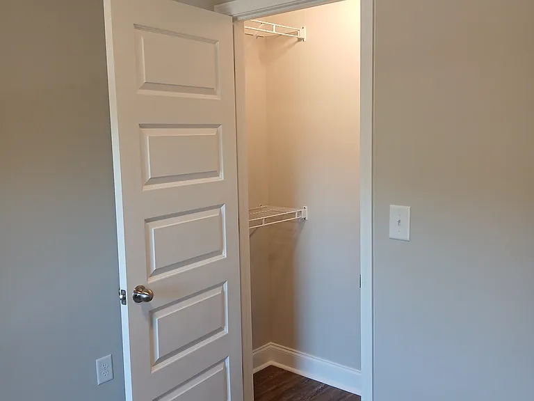 153 N Woodland Dr — Photo 24