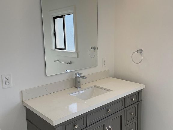 3rd image of 3245 23rd St #1