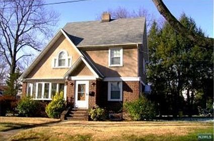 Marvelous Updated Colonial!