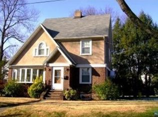 636 Trenton St, New Milford, NJ 07646