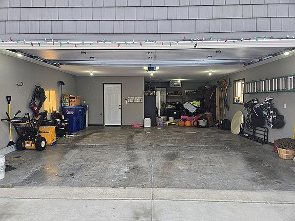 2.5 stall car garage