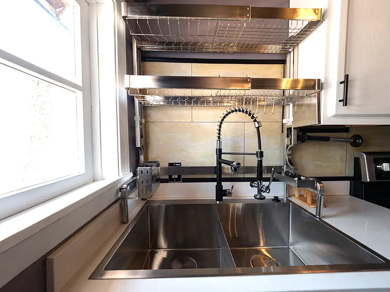 Double-Bowl Sink
