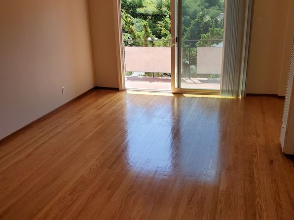 1302 Hopkins Ave #12