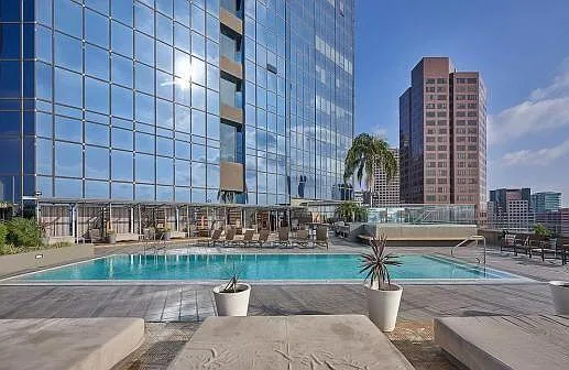 1100 Wilshire Blvd #1902 — Photo 6