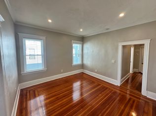 61 Grafton St #2, Quincy, MA 02169