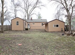 4311 W Crystal Lake Rd, McHenry, IL 60050