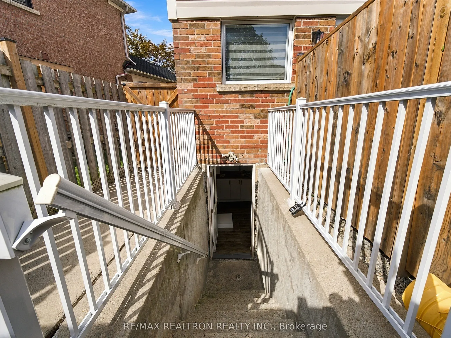2 bed, $1,900 — Photo 3