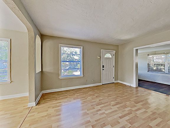 5th image of 1230 16th Ave N