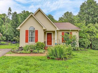 123 Pebble Rd, Martinsville, VA 24112