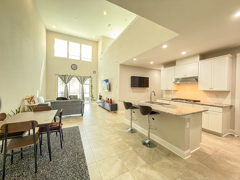 11368 Newtonian Blvd — Photo 6